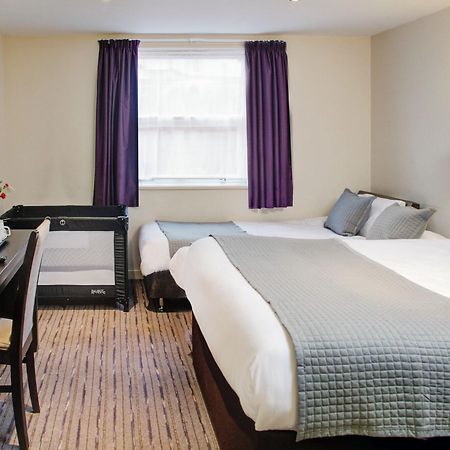 Premier Inn Huddersfield West 외부 사진